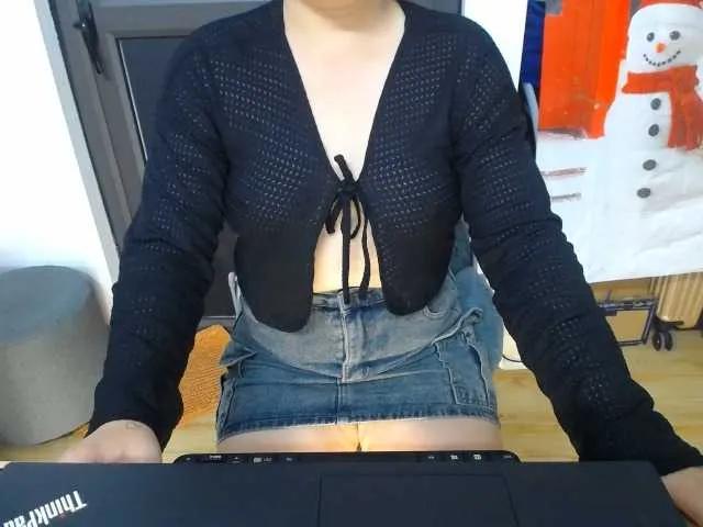 --Luna-- on BongaCams