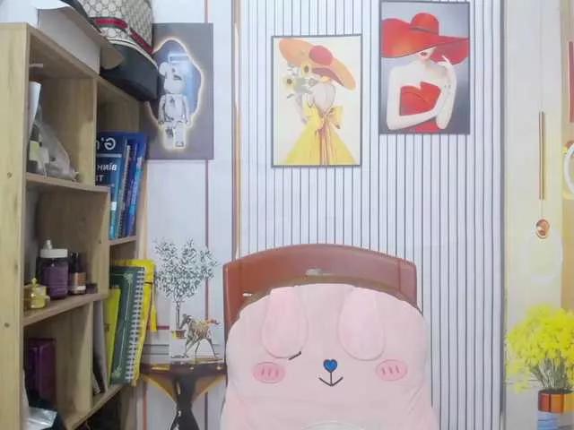 --Luna-- on BongaCams