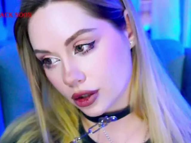 0------0 on BongaCams 