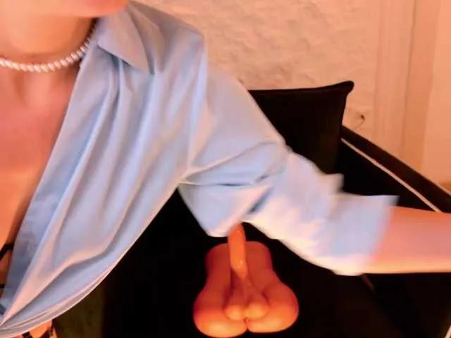 Freechat AgathaKondo1 on BongaCams