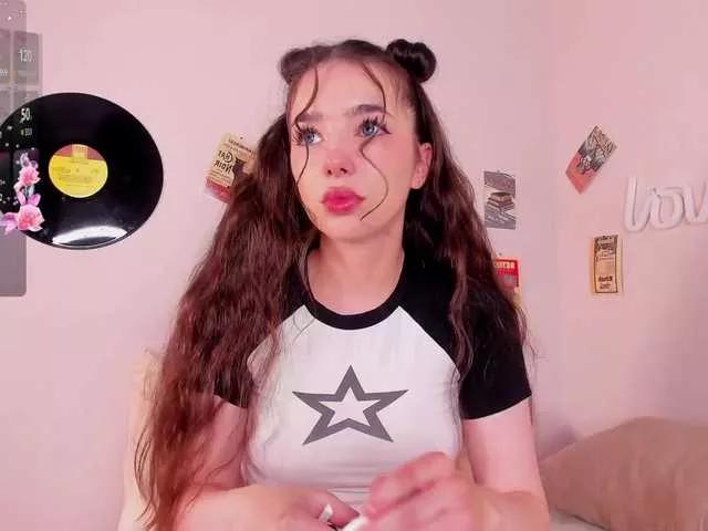 Offline Alicebonam on BongaCams