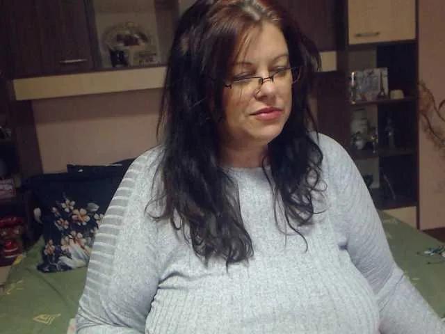 Offline BeautifulDrea on BongaCams