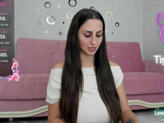 Offline belovedkhlloe on BongaCams