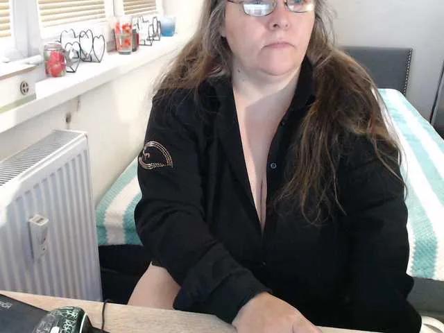 Bessy123 on BongaCams