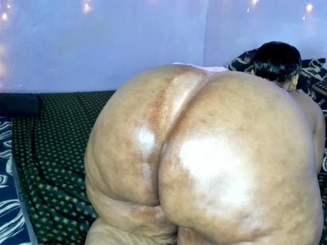 Big-Ass-Wilma on BongaCams