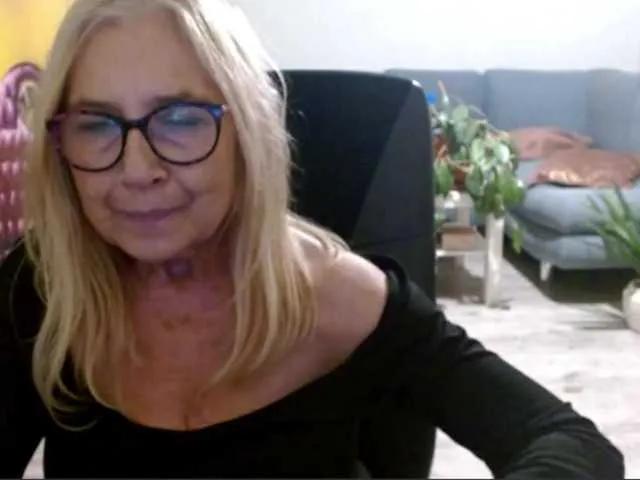 Offline BlondeSofia on BongaCams