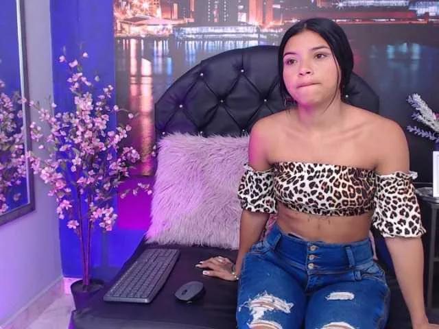 Freechat CristalLorents on BongaCams