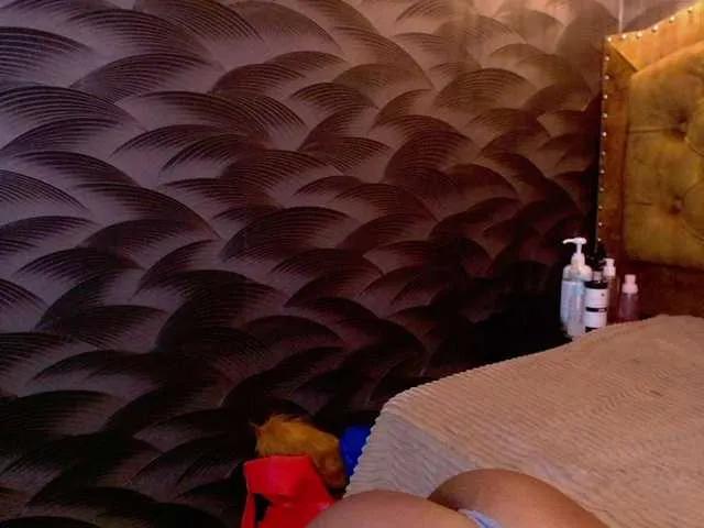 Offline CrystalBrooke3x on BongaCams