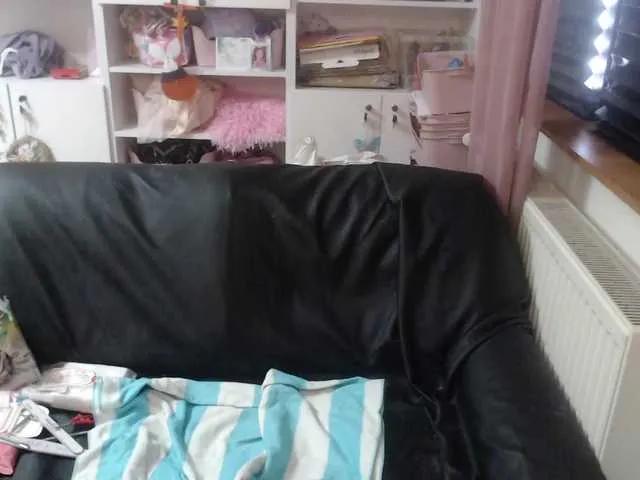 Offline domsubfemme on BongaCams