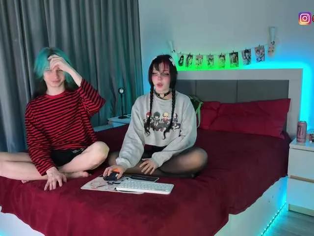 Offline h3ntai-baby on BongaCams