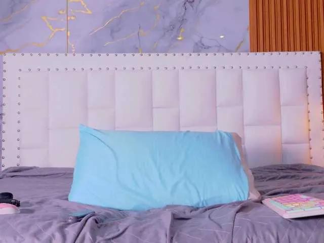 Freechat Indiancutiie on BongaCams