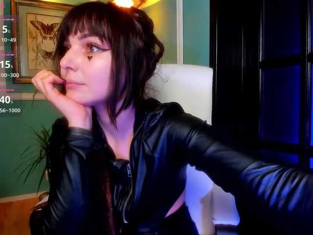 ingridblondy94 on BongaCams