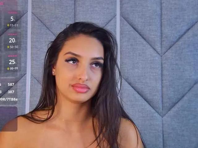 Freechat Kimberlymav on BongaCams