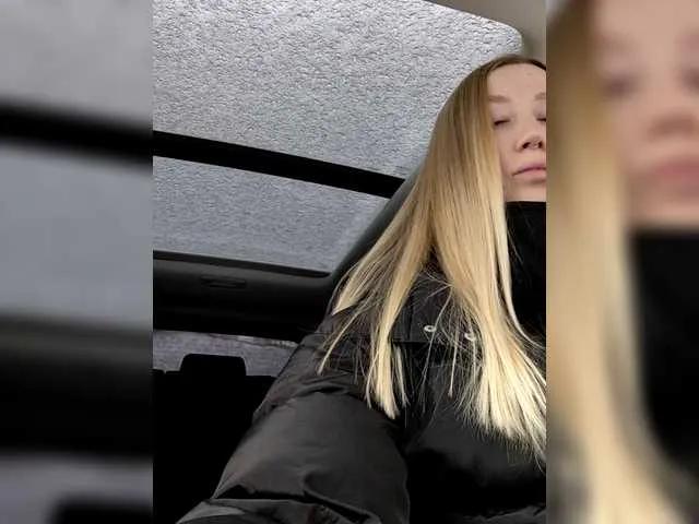 lana-lana03's avatar