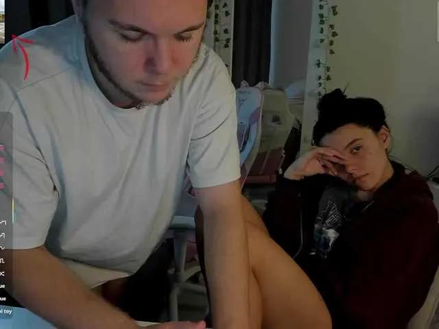 Offline lissazmark2 on BongaCams