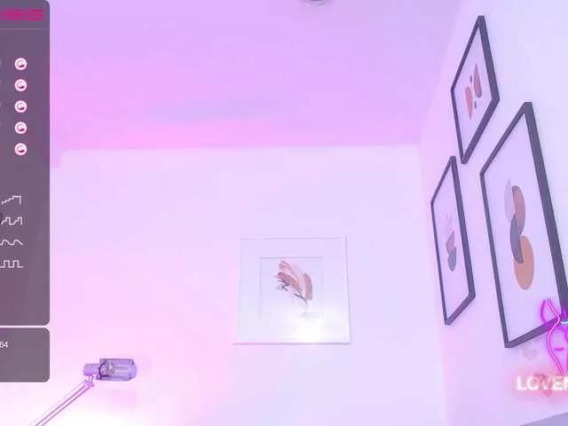 Freechat littleeemiily on BongaCams