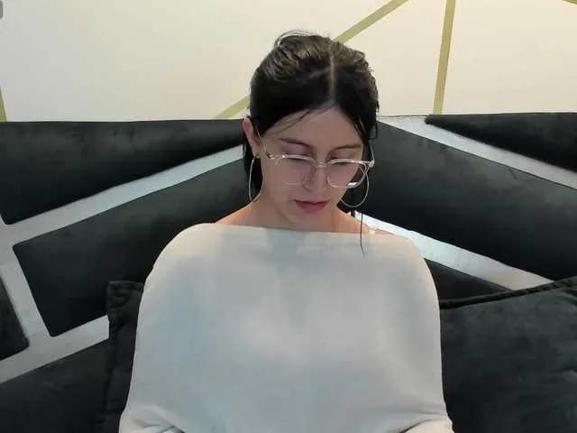 Freechat maddy-jacksonw on BongaCams