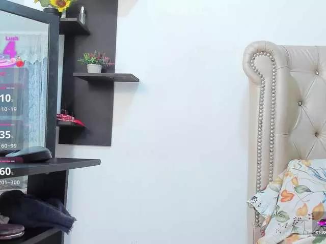 Freechat MatureBlonde on BongaCams