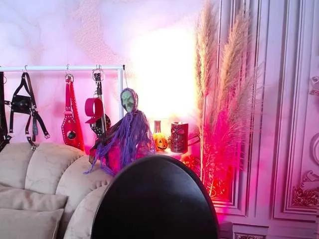 Offline Naty-slavedoll on BongaCams