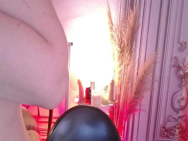 Offline Naty-slavedoll on BongaCams