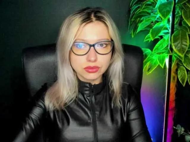 Offline xxHeidiLove on BongaCams