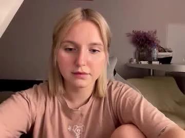 _dewpoint_ — GOAL: Start the show with crumble bumble booty dance hihi [33 tokens remaining] Hi! Domi is on | Pvt is open  #tease #blonde #shy #lovense #bigass