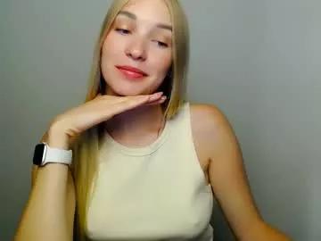 Away _snow_queen__ on Chaturbate