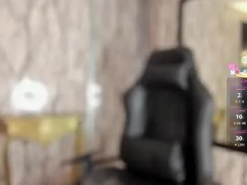 Freechat adelinemoretti on Chaturbate