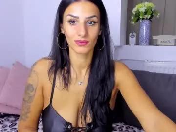 Freechat alphaqueenx on Chaturbate