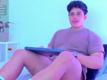 Freechat arminjones1 on Chaturbate