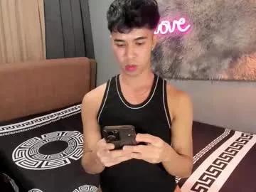Freechat asiancum_peter on Chaturbate