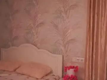 Freechat aveloria on Chaturbate