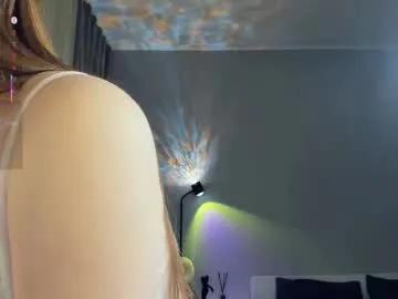 Freechat bellidream on Chaturbate