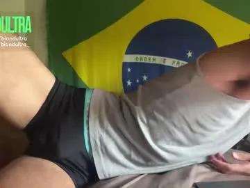 Freechat blondultra on Chaturbate