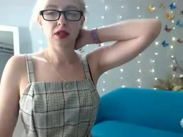 Freechat blondy_mom on Chaturbate