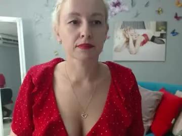 Freechat blondy_mom on Chaturbate