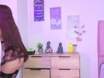 Freechat bluee_hazell on Chaturbate