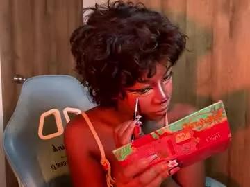 Freechat bunny_secrets on Chaturbate