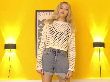 Freechat butteflai on Chaturbate