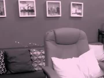 Freechat chantallovely on Chaturbate