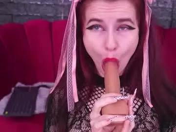 Freechat cherrysinn on Chaturbate