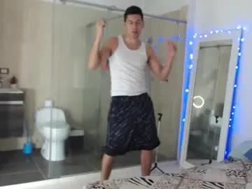 Freechat crazyybull on Chaturbate