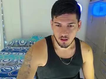 Freechat crazyybull on Chaturbate