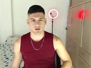 Freechat crazyybull on Chaturbate