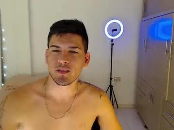 Freechat crazyybull on Chaturbate