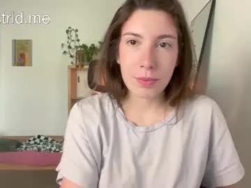 Freechat cringebutcute on Chaturbate