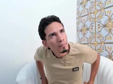 Freechat cum_serafin on Chaturbate