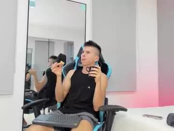 Freechat daddyrich4u on Chaturbate