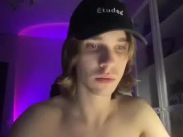 Freechat damondurden on Chaturbate