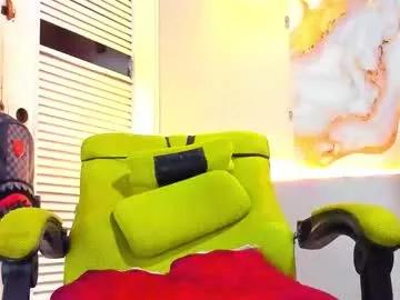 danii_scot — GOAL: full naked [236 tokens remaining] Welcome to my room! im danii very good #bigcock #cum #master #latino #muscle